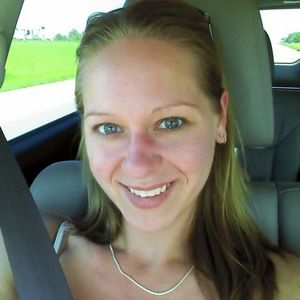 Meet your Posher, Carrie